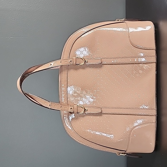 Gucci Pink Microguccissima Patent Leather Dome Satchel Small - Picture 3 of 16
